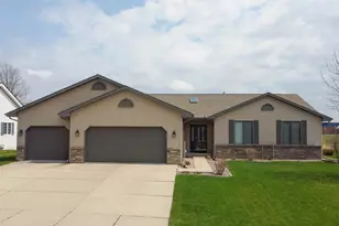 2214 Savanna Dr, Janesville, WI 53545 - Photo 1