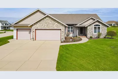 942 Cambridge Drive, Janesville, WI 53548 - Photo 1