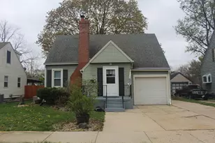 1001 Eisenhower Ave, Janesville, WI 53545 - Photo 1