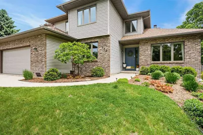 956 Kingston Circle, Sun Prairie, WI 53590 - Photo 1