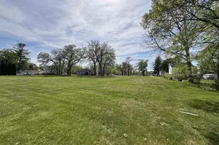 616 Maple St, Fort Atkinson, WI 53538 - Photo 1