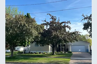 314 Chestnut Street, Harpers Ferry, IA 52146 - Photo 1