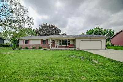 605 Woodlawn Way, Verona, WI 53593 - Photo 1