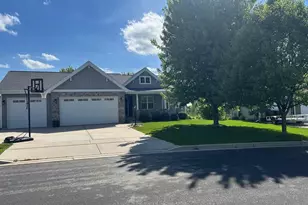 829 Shooting Star Cir, DeForest, WI 53532 - Photo 1