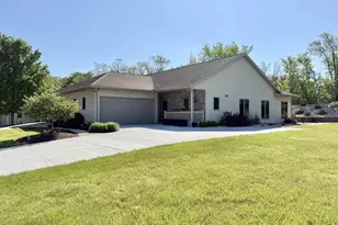 2728 E Ridge Rd, Beloit, WI 53511 - Photo 1