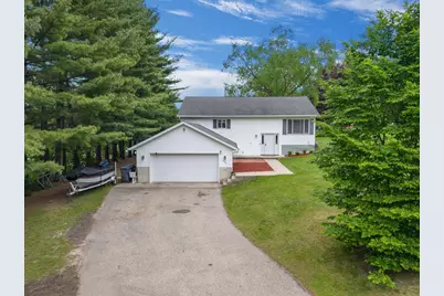 554 N Harvard Avenue, Endeavor, WI 53930 - Photo 1