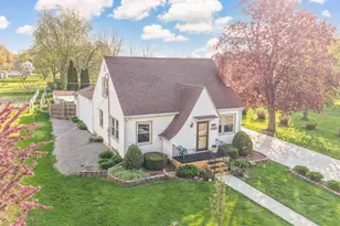 204 Jackson St, Reeseville, WI 53579 - Photo 1