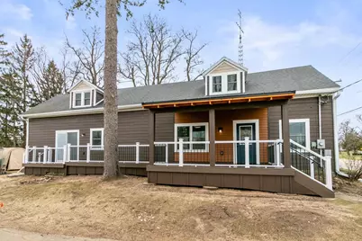 156 S Washington Street, Wyocena, WI 53969 - Photo 1