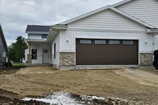 3709 Newcastle Dr, Janesville, WI 53546 - Photo 1