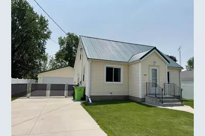 206 W Hamilton Street, Fox Lake, WI 53933 - Photo 1