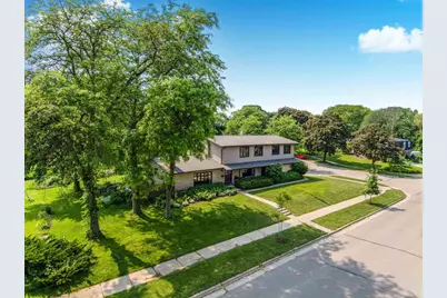 122 S Yellowstone Drive, Madison, WI 53705 - Photo 1