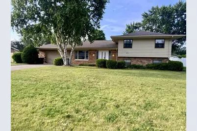 874 E Petunia Lane, Beloit, WI 53511 - Photo 1