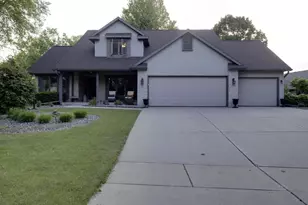 396 Panther Ct, Whitewater, WI 53190 - Photo 1