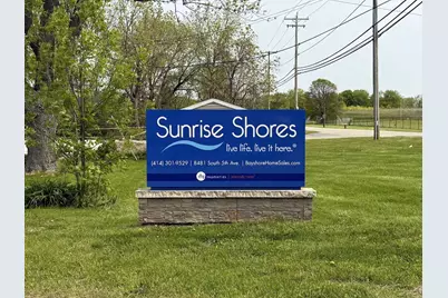 8481 S 5th Avenue #4B, Oak Creek, WI 53154 - Photo 1