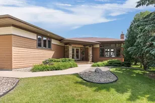 2 Grove Cir, Madison, WI 53719 - Photo 1