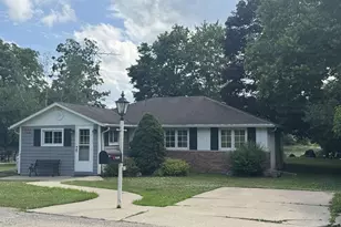 9004 N Rock River Dr, Edgerton, WI 53534 - Photo 1