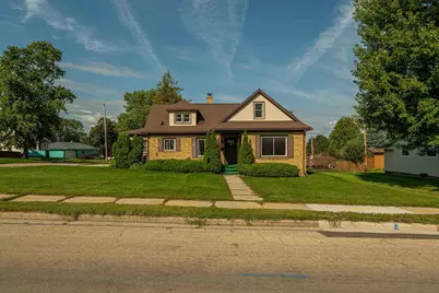 2113 11th Avenue, Monroe, WI 53566 - Photo 1