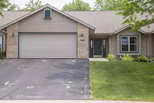 1207 N Pine St, Sun Prairie, WI 53590 - Photo 1