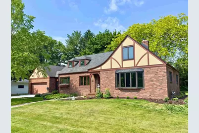 620 Grant Street, Stoughton, WI 53589 - Photo 1