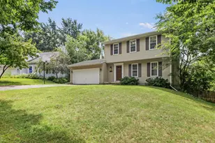 1 Kiowa Ct, Madison, WI 53713 - Photo 1