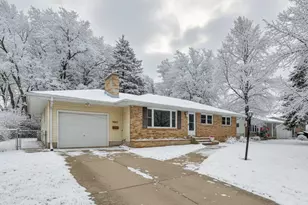 3625 Cascade Rd, Madison, WI 53704 - Photo 1