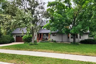 815 W Monowau St, Tomah, WI 54660 - Photo 1