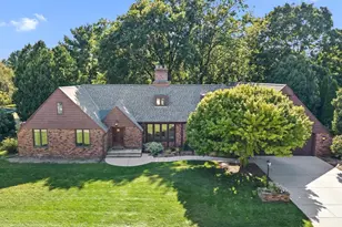 202 Apache Dr, Janesville, WI 53545 - Photo 1