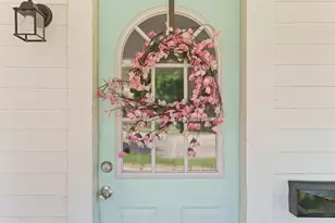 210 W Pleasant St, Portage, WI 53901 - Photo 1