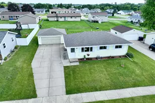 739 Roosevelt Ave, Janesville, WI 53546 - Photo 1