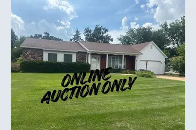 860 Hollman Street, Platteville,  53818 - Photo 1