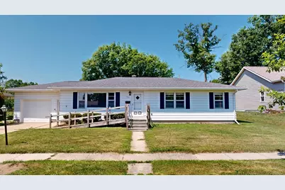 303 Memorial Drive, Fort Atkinson, WI 53538 - Photo 1