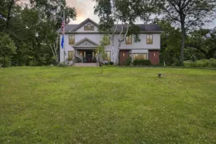 2715 S Riverside Dr, Beloit, WI 53511 - Photo 1