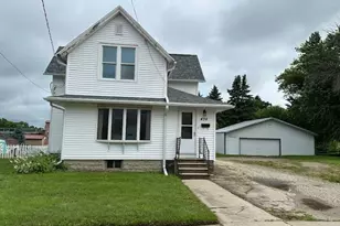 438 Jackson St, Waupun, WI 53963 - Photo 1