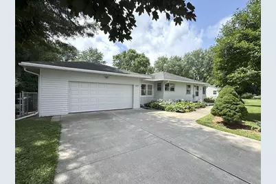 215 E Dean Avenue, Madison, WI 53716 - Photo 1