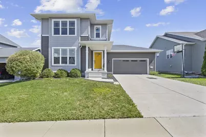 4823 Catalina Parkway, Mcfarland, WI 53558 - Photo 1