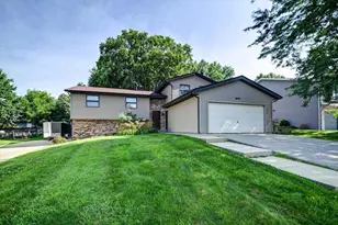 6918-6922 Chester Dr, Madison, WI 53719 - Photo 1