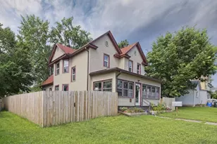 619 W Cook St, Portage, WI 53901 - Photo 1