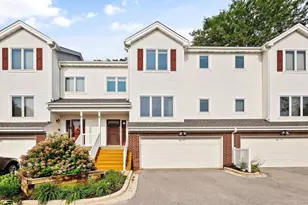 5 Cocoa Beach Dr, Madison, WI 53719 - Photo 1