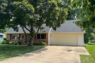 481 Badger Dr, Janesville, WI 53536 - Photo 1