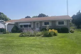 653 Hamburg St, Ripon, WI 54971 - Photo 1