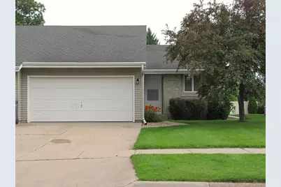 1125 Nantucket Drive #B, Janesville, WI 53545 - Photo 1