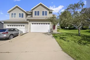 318 Redruth Dr, Ridgeville, WI 53533 - Photo 1