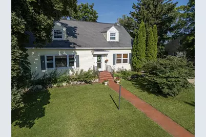 15 N Western Avenue, Deerfield, WI 53531 - Photo 1