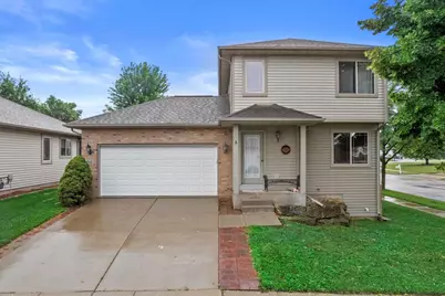 562 Lexington Drive, Oregon, WI 53575 - Photo 1