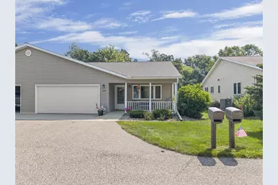 1529 15th Street, Baraboo, WI 53913 - Photo 1