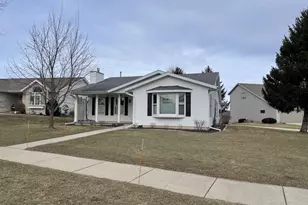 7006 Parker Hill Dr, Madison, WI 53719 - Photo 1