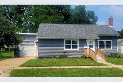 525 10th Street, Baraboo, WI 53913 - Photo 1