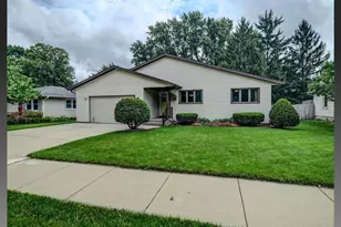 431 Windsor St, Sun Prairie, WI 53590 - Photo 1