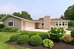 2105 Yorkshire Dr, Beloit, WI 53511 - Photo 1