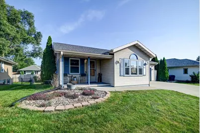 928 Acker Parkway, DeForest, WI 53532 - Photo 1